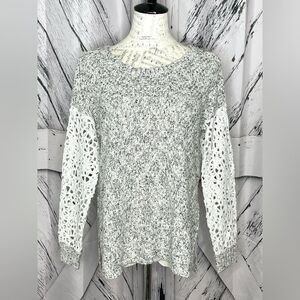 ASTR Gray Knit Marled Oversized Sweater with Lace Sleeve S